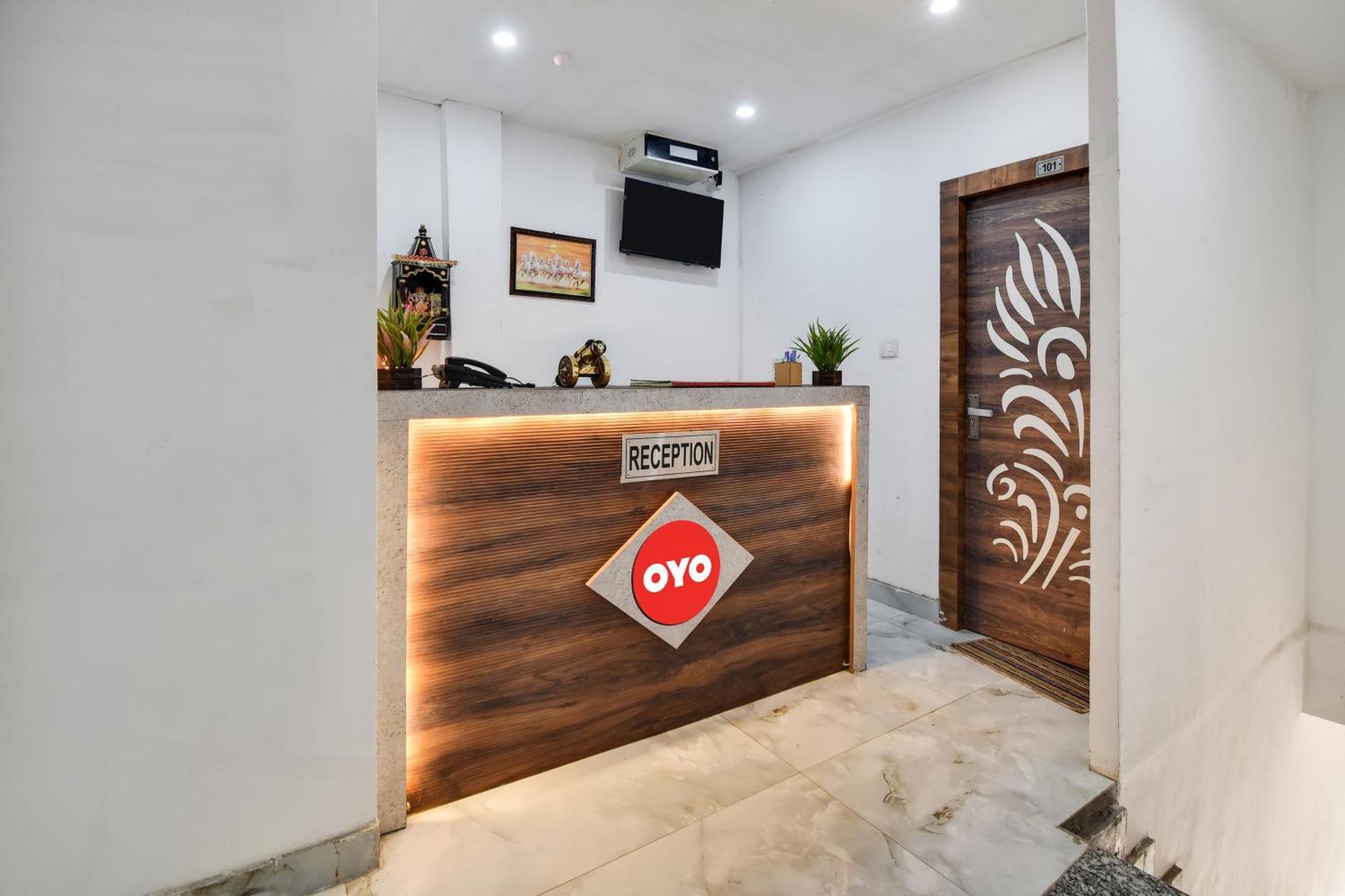 Hotel O Golden King Guest House Nuova Delhi Esterno foto